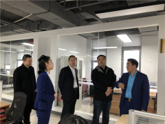 崇川區民政局領導來我公司視察指導
