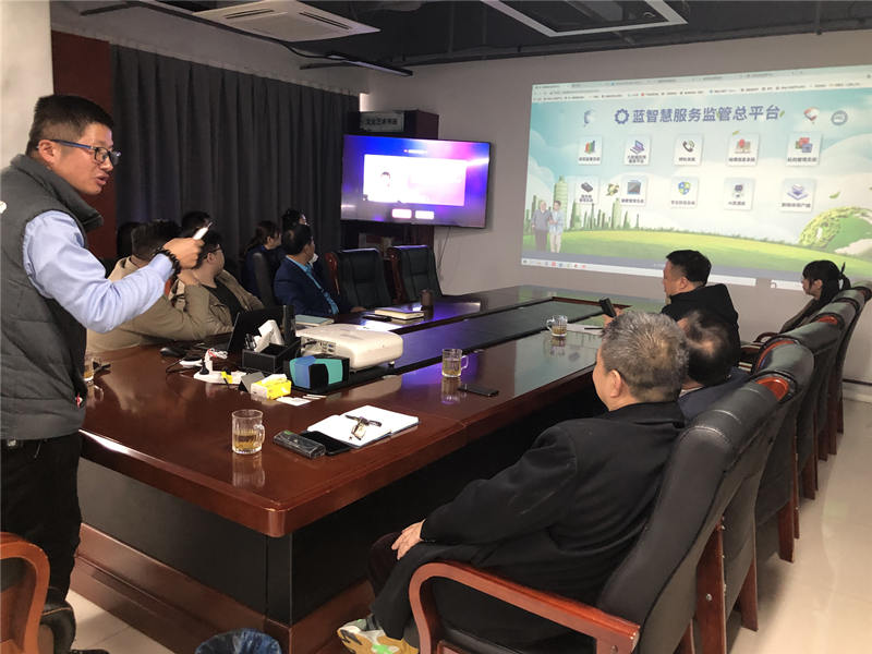 崇川區(qū)民政局領(lǐng)導(dǎo)來(lái)我公司視察指導(dǎo)